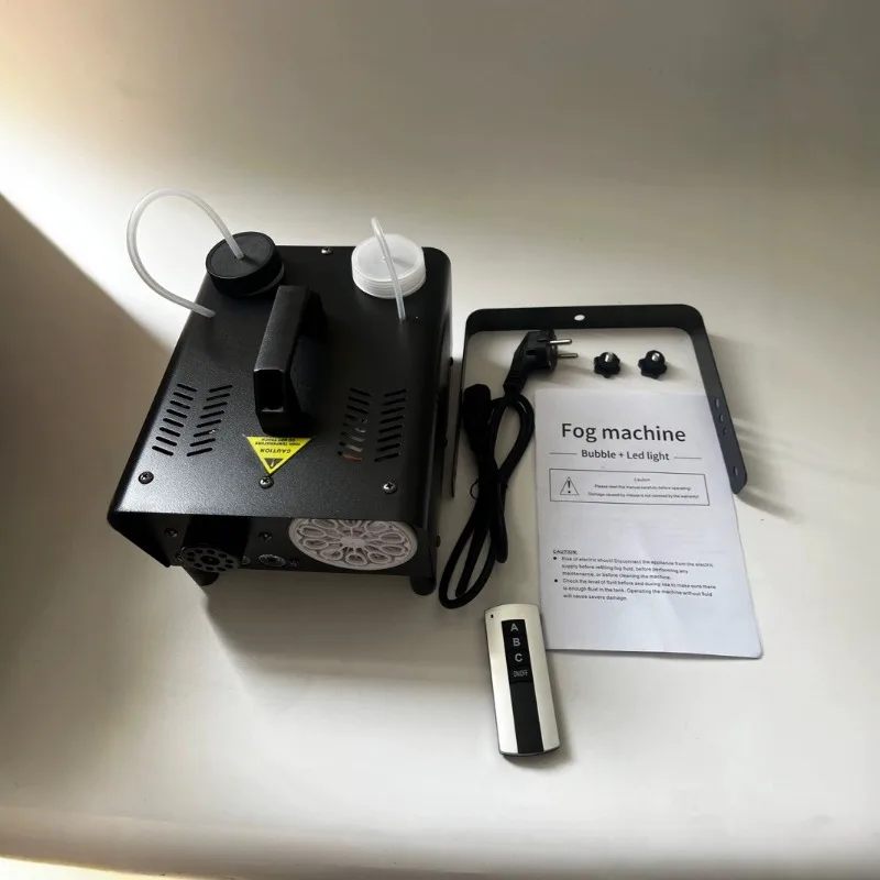 LEDライト付きのリモコン操作式スモークマシン。結婚式などの - Smoke Stopper のレビューと価格